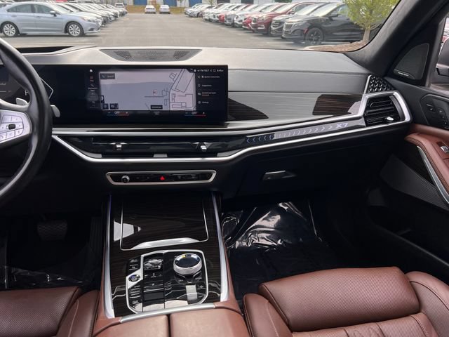 Used 2023 BMW X7 xDrive40i w/ Executive Package AWD/4WD image 16