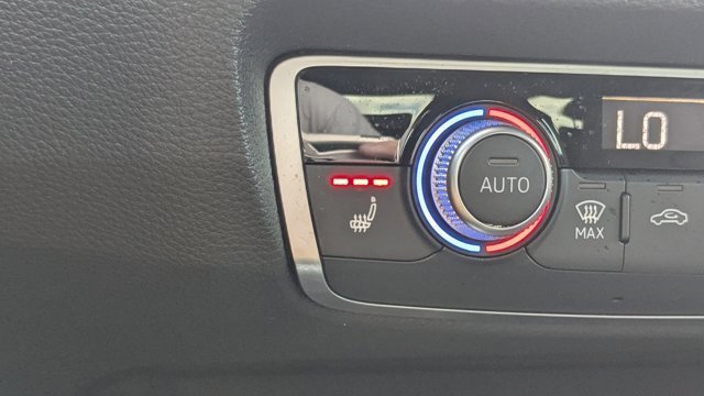 Used 2024 Audi Q3 2.0T Premium Plus w/ Premium Plus Package image 29