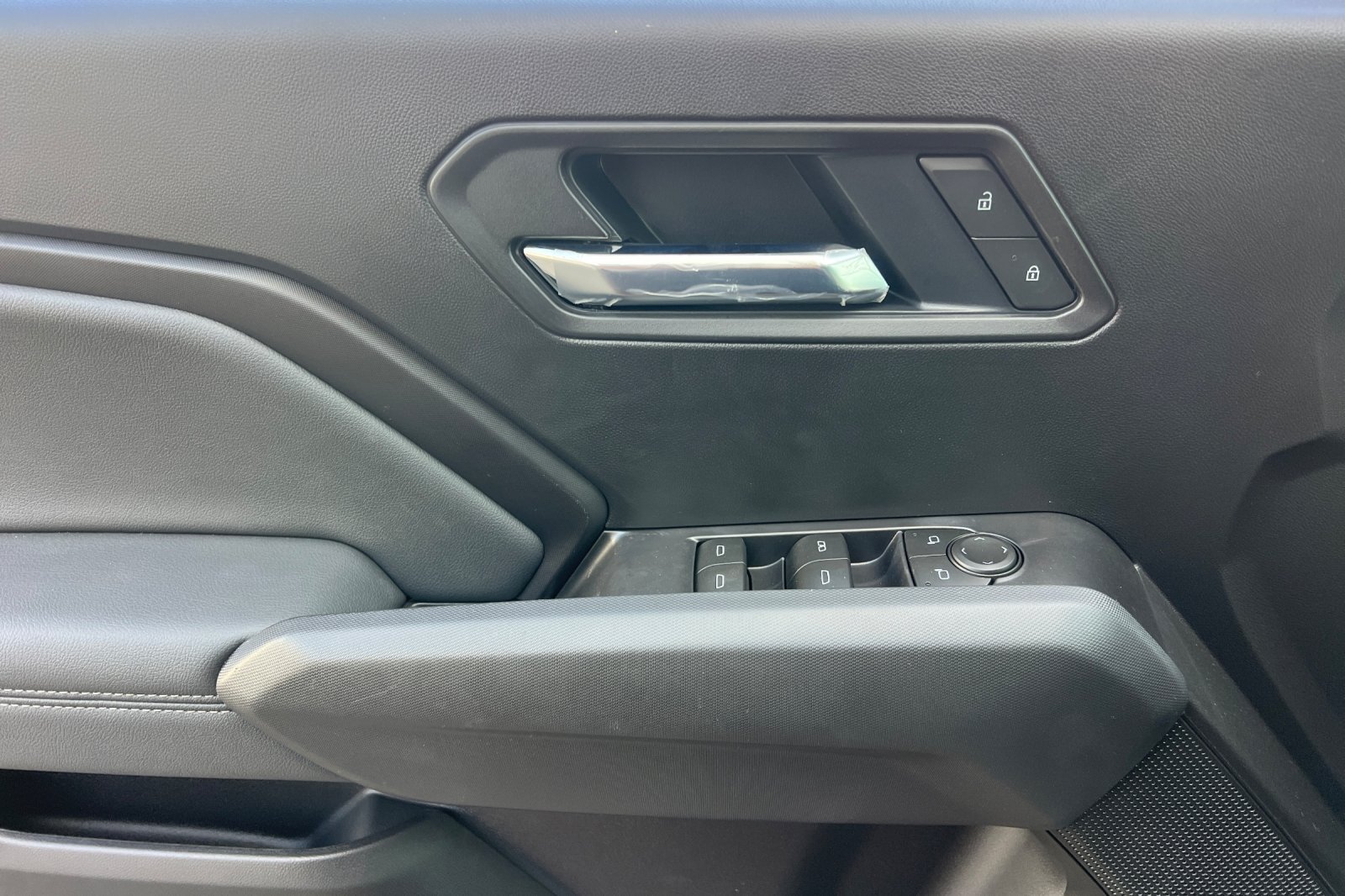 New 2026 GMC Canyon Elevation w/ Convenience Package RWD image 9