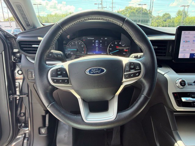 Used 2024 Ford Explorer XLT AWD/4WD image 24