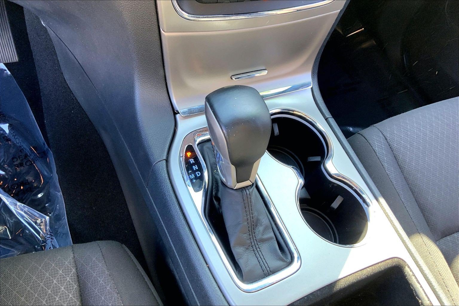 Used 2020 Jeep Grand Cherokee Laredo AWD/4WD image 15