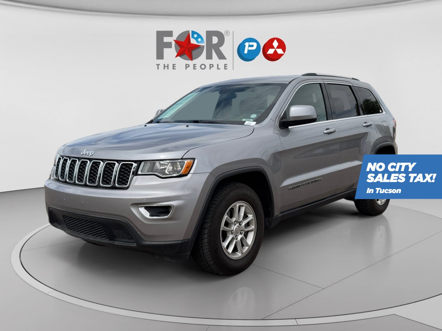 Used 2019 Jeep Grand Cherokee Laredo AWD/4WD image 1