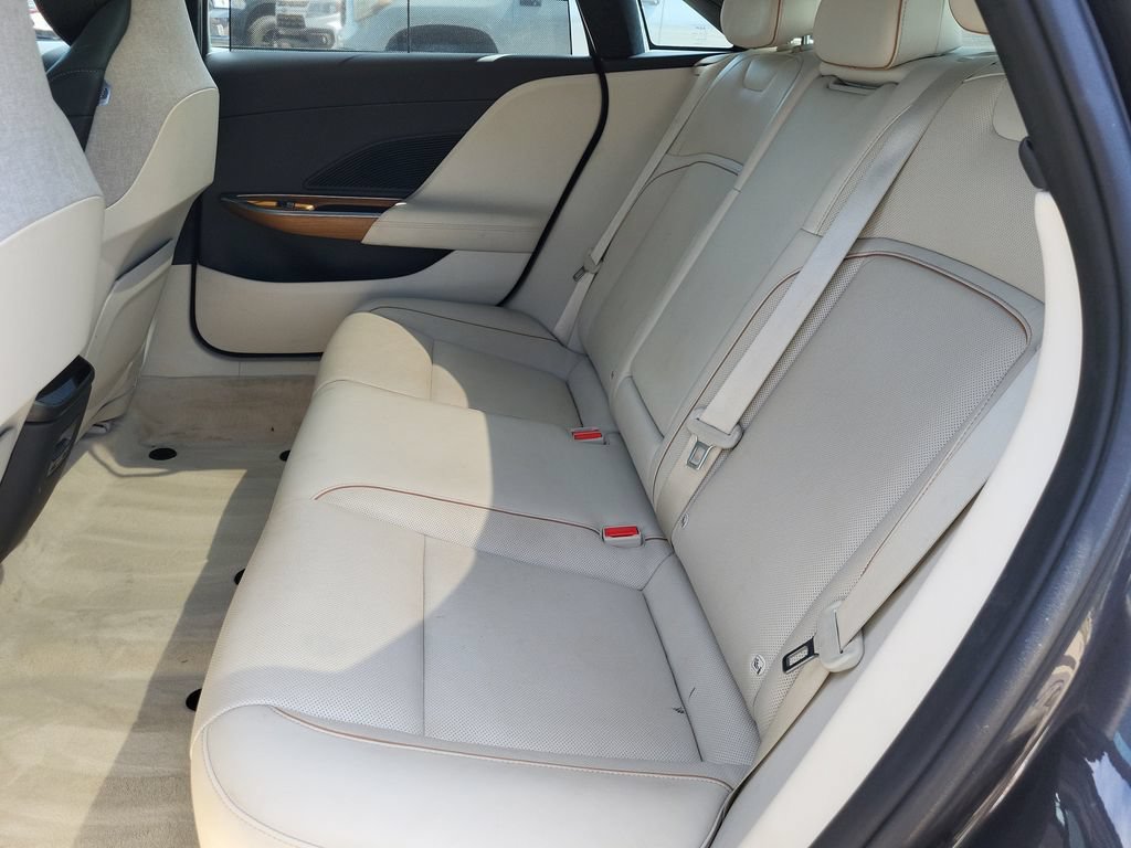 Used 2023 Lucid Air Touring AWD/4WD image 15