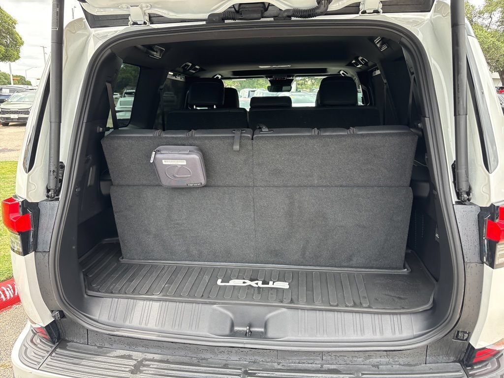 Used 2024 Lexus GX 550 w/ Accessory Package (Z1) AWD/4WD image 21