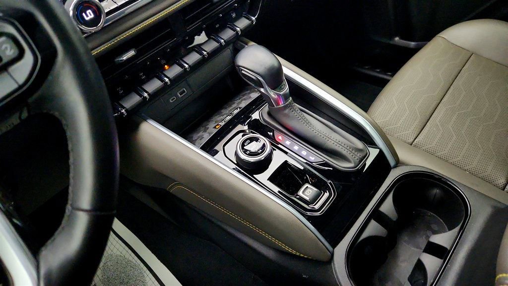 Used 2023 Chevrolet Colorado ZR2 w/ Desert Boss Special Edition AWD/4WD image 15