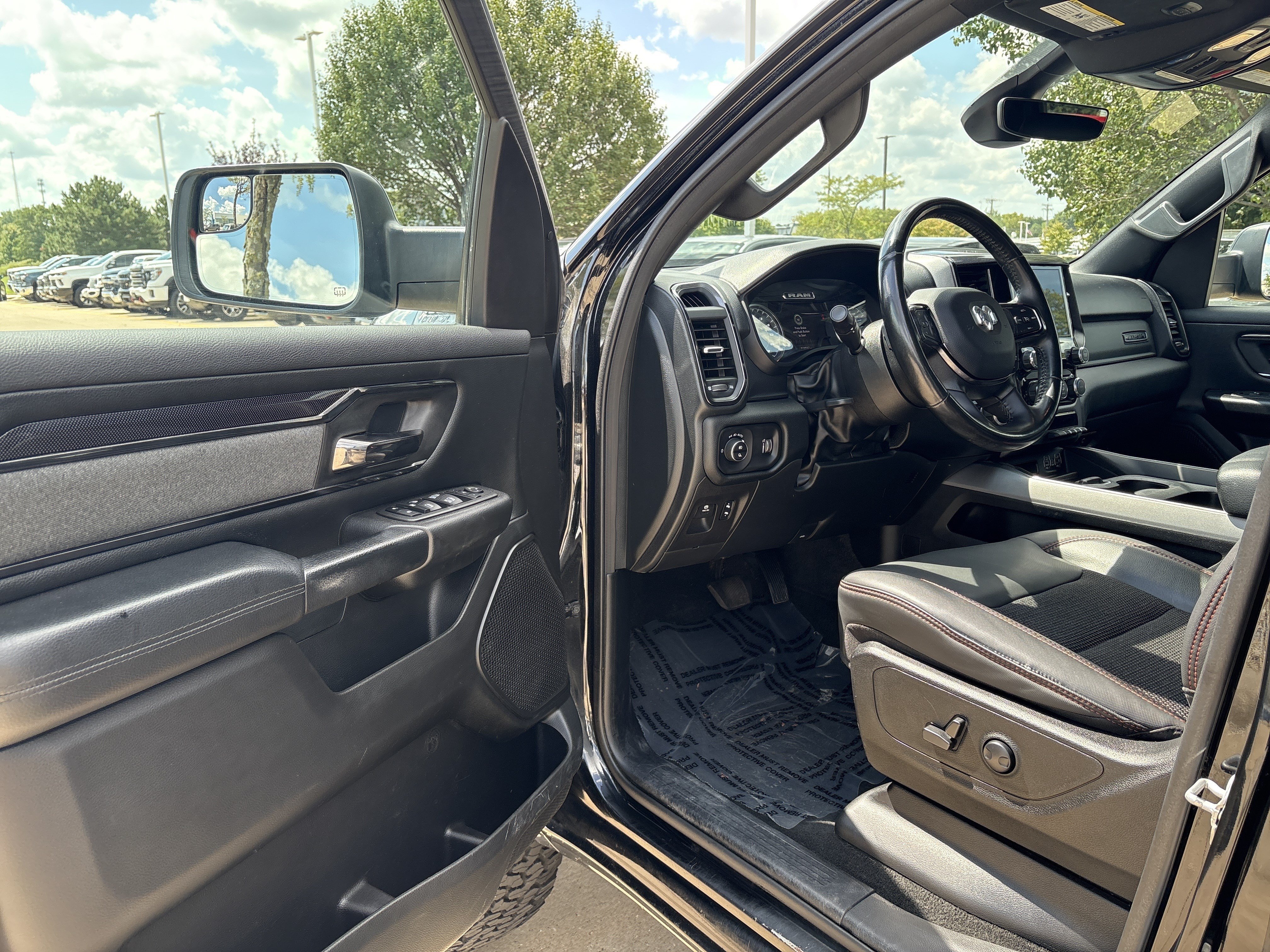 Used 2022 RAM 1500 Big Horn w/ Built-to-serve Edition AWD/4WD image 13