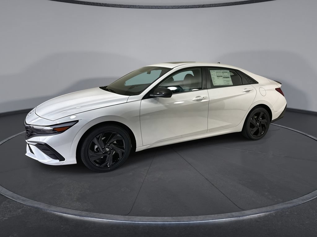 New 2026 Hyundai Elantra SEL Sport FWD image 5