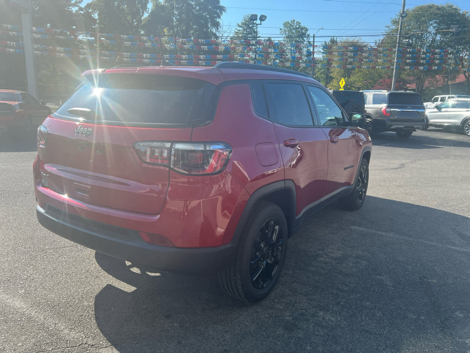 New 2026 Jeep Compass Altitude image 7
