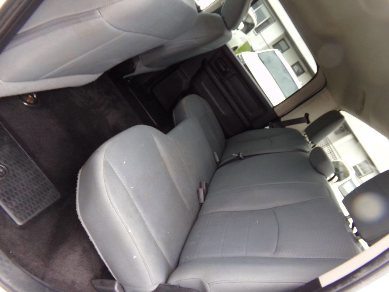 Used 2017 RAM 2500 Tradesman w/ Chrome Appearance Group image 16