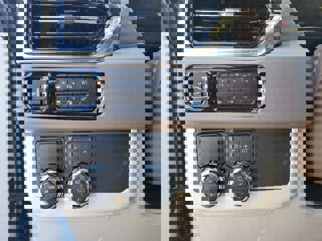 New 2026 GMC Yukon Denali w/ Sun & Power Step Package image 29