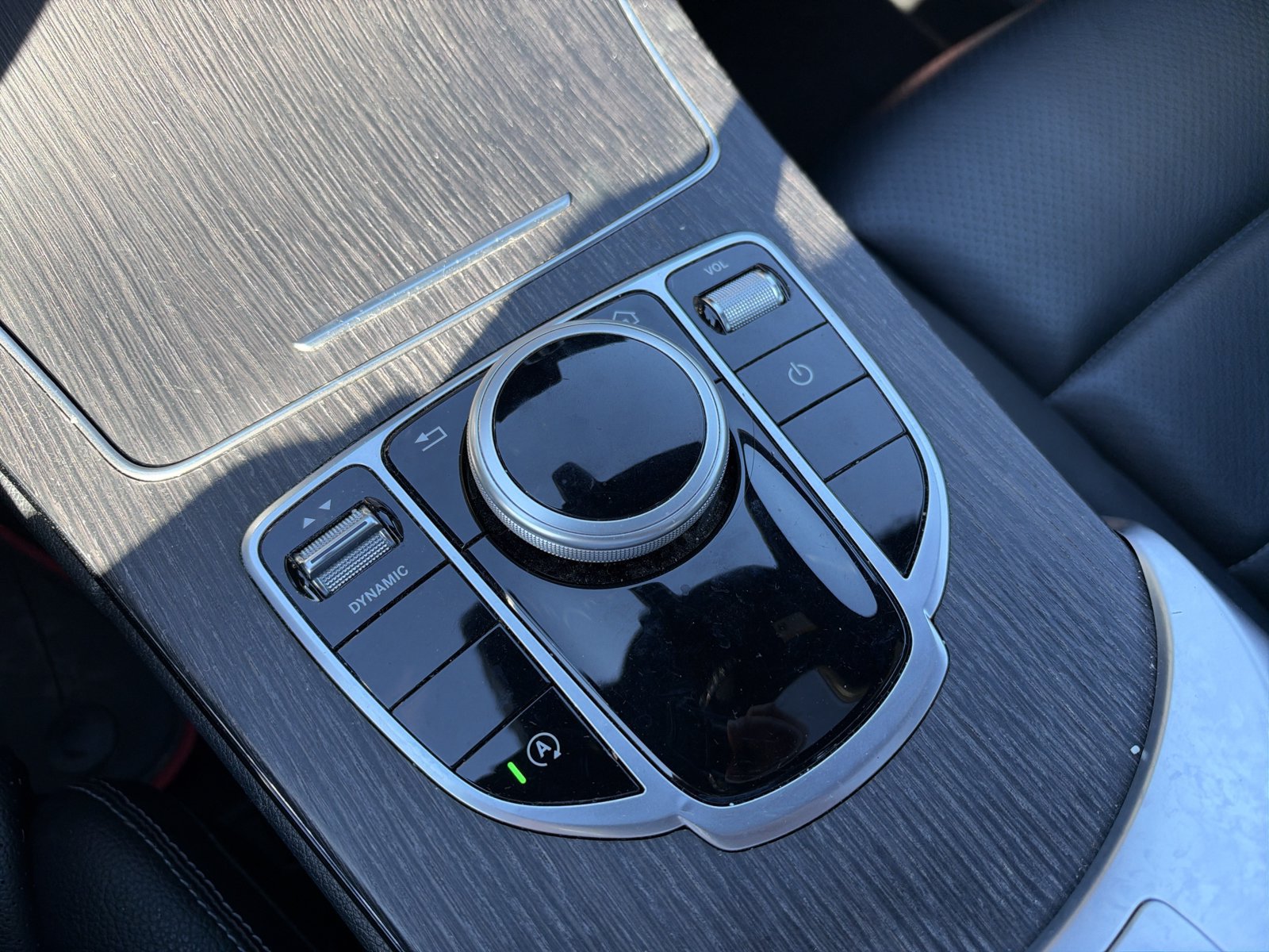 Certified 2019 Mercedes-Benz C 300 4MATIC Sedan image 20