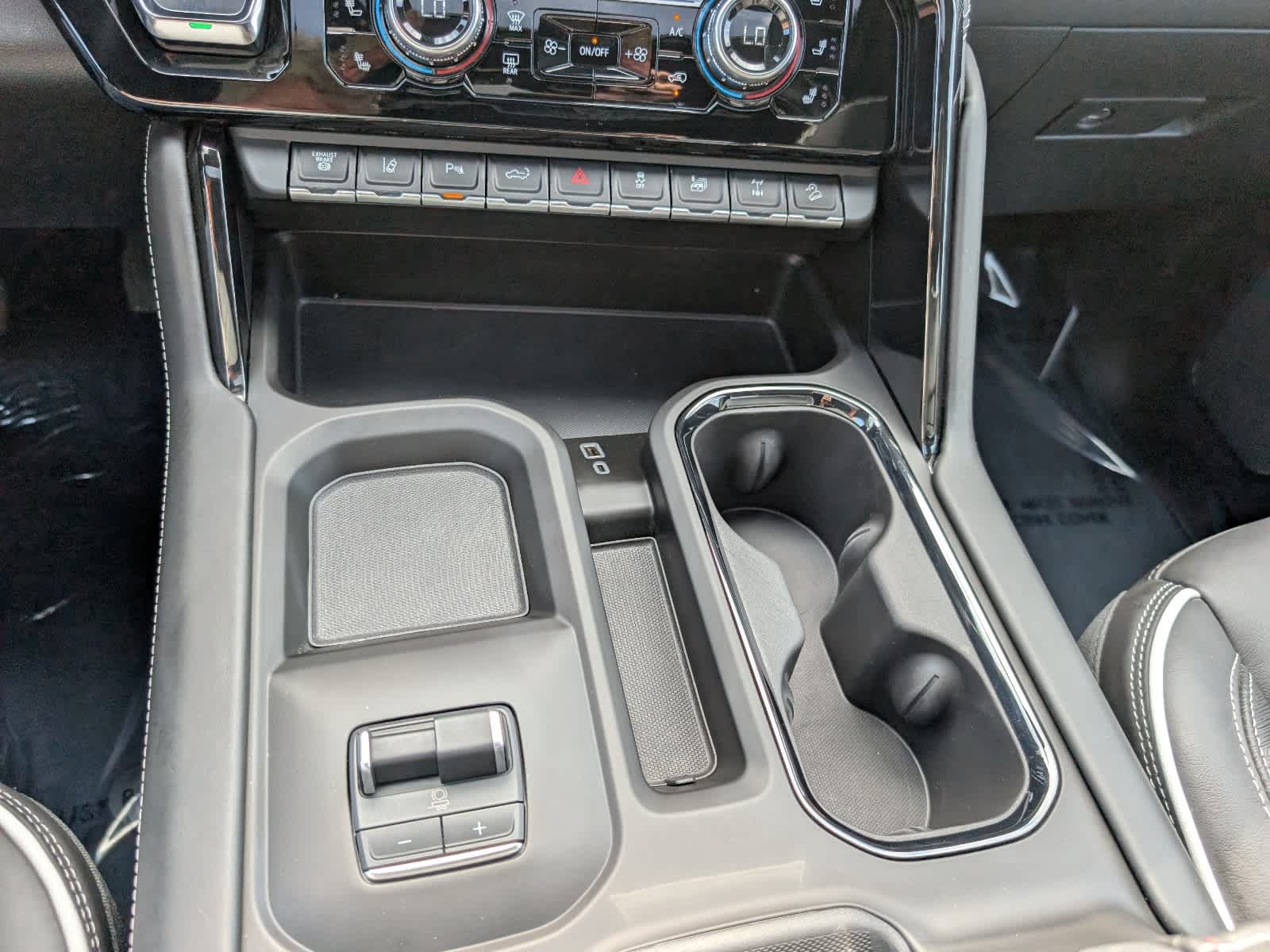 Certified 2025 GMC Sierra 2500 AT4X AWD/4WD image 26