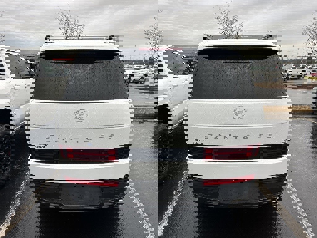 Used 2025 Hyundai Santa Fe SEL image 7