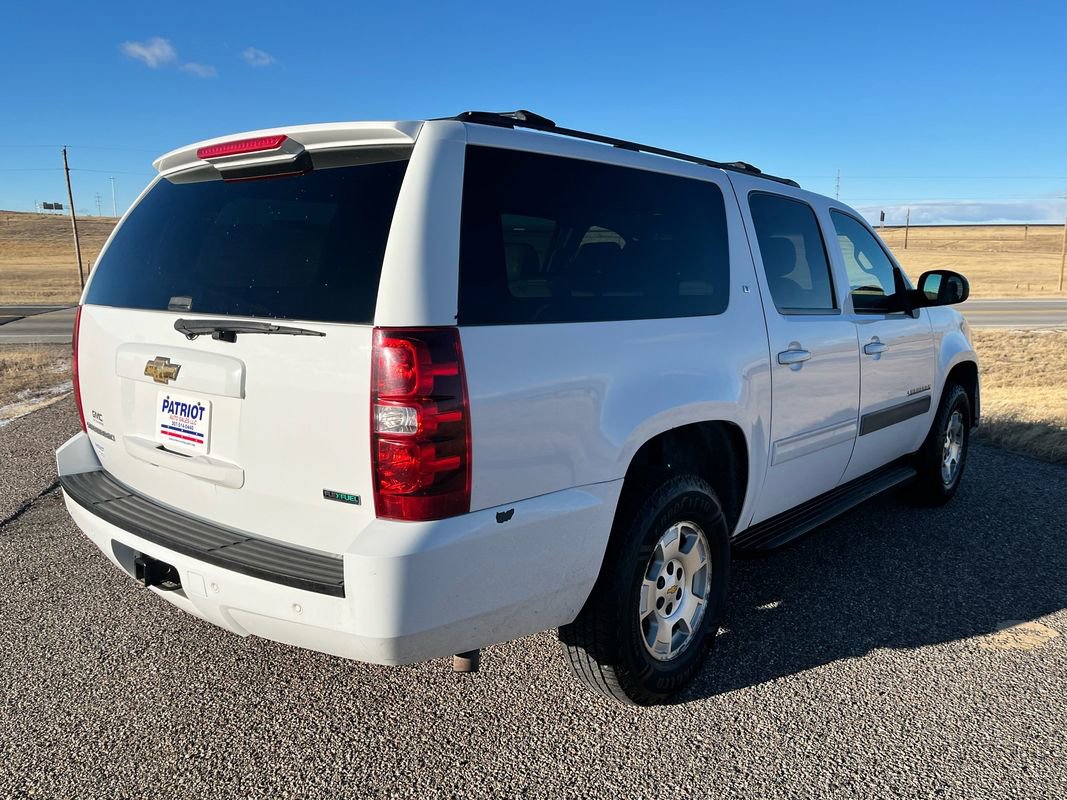 Used 2010 Chevrolet Suburban LT AWD/4WD image 5