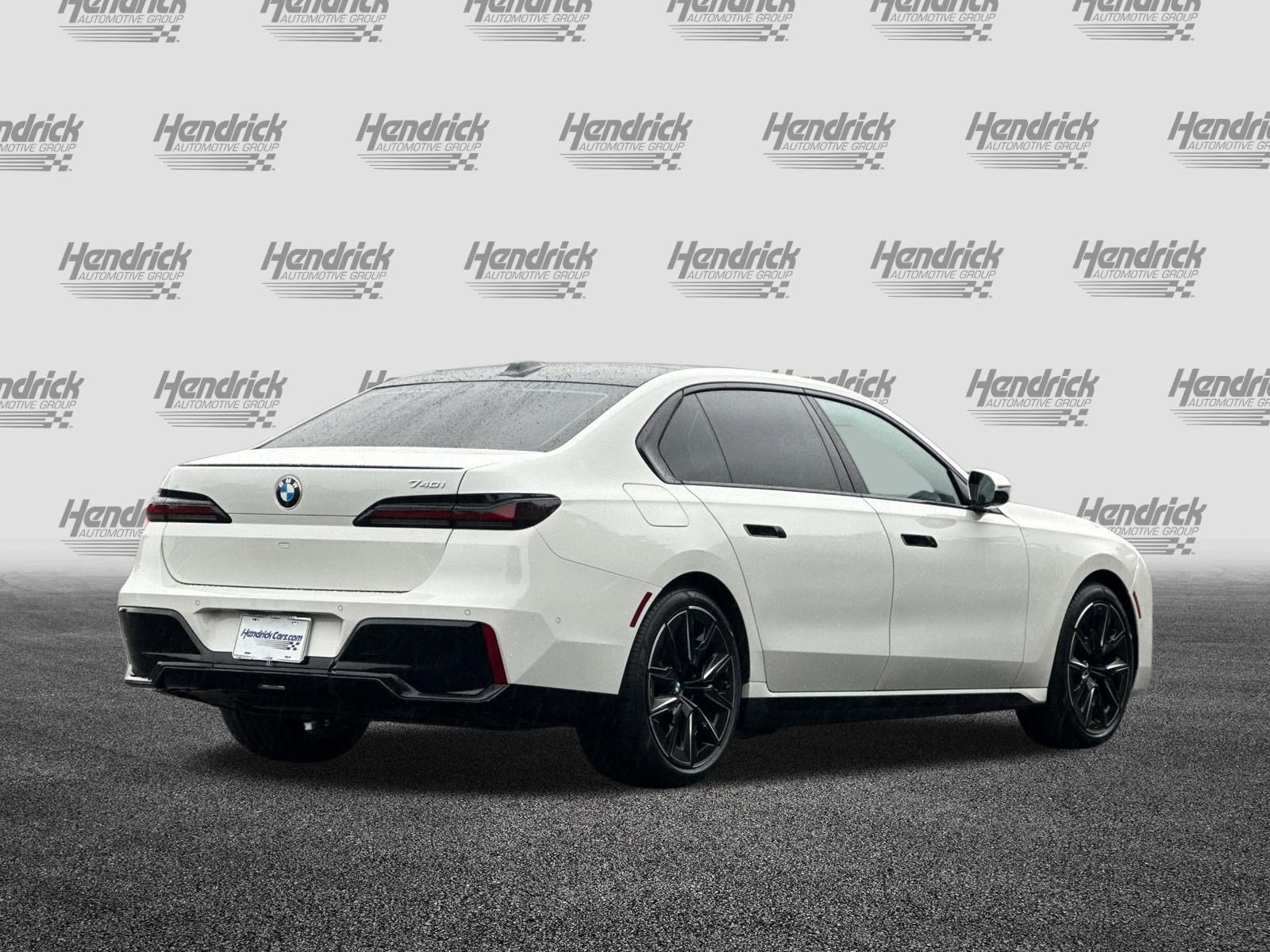 Certified 2025 BMW 740i RWD image 5
