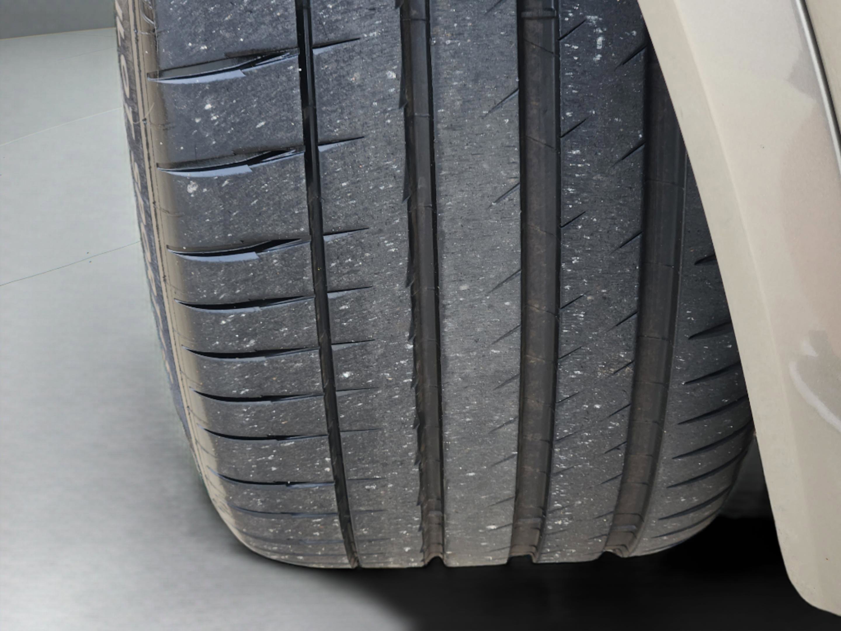 Used 2023 BMW X5 M w/ Competition Package AWD/4WD image 35