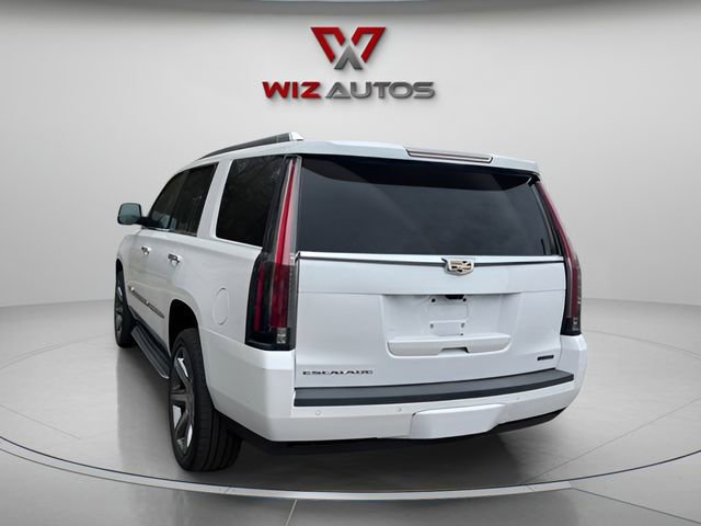 Used 2019 Cadillac Escalade Luxury AWD/4WD image 3