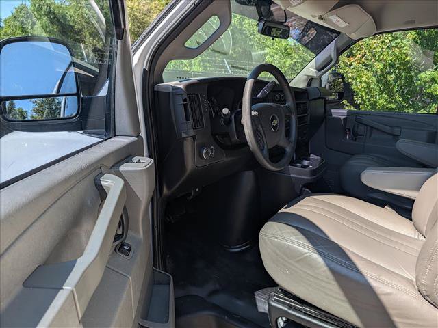 Used 2019 Chevrolet Express 2500 Extended w/ Driver Convenience Package RWD image 18