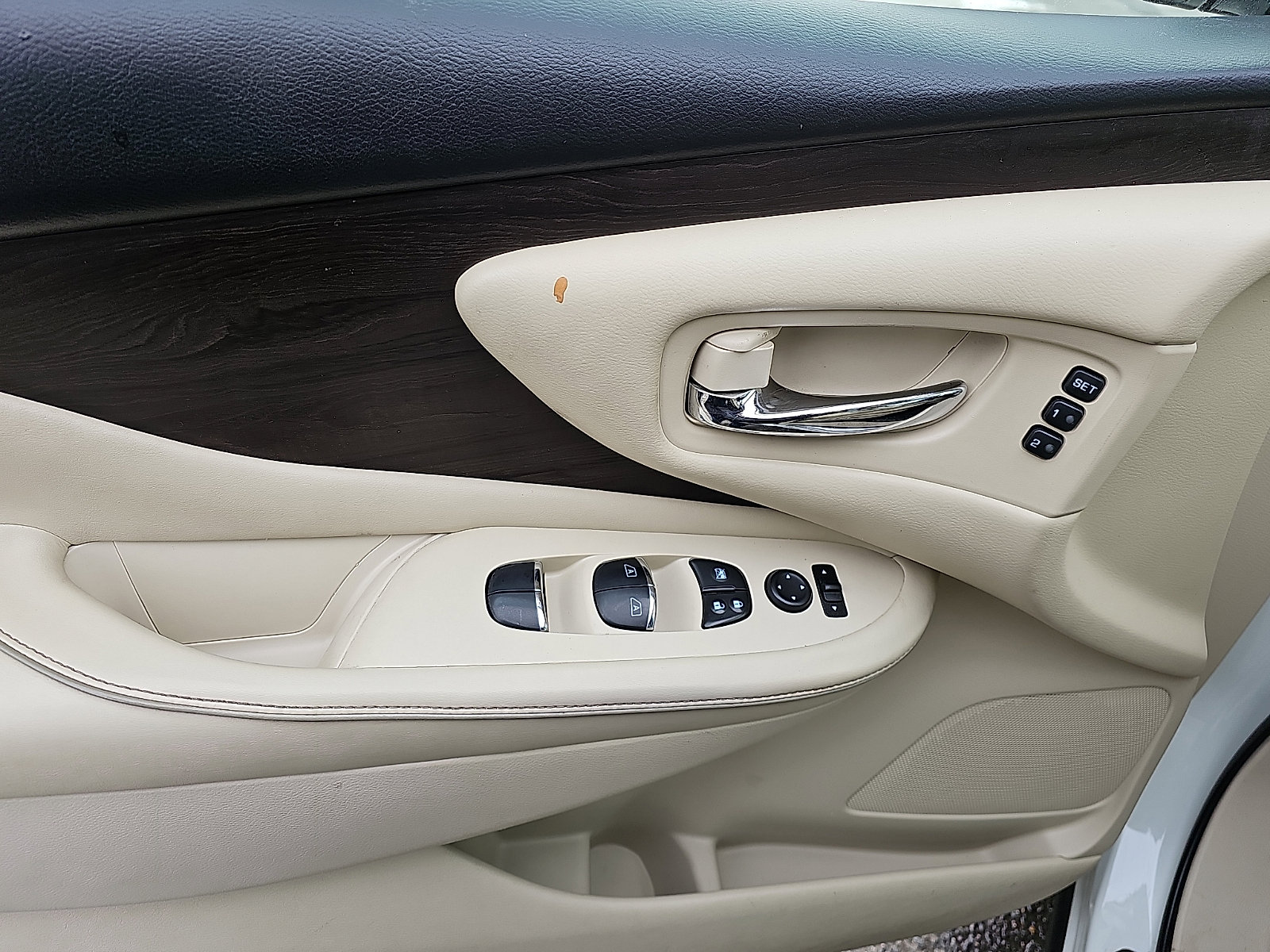 Used 2019 Nissan Murano Platinum w/ Cargo Package image 13