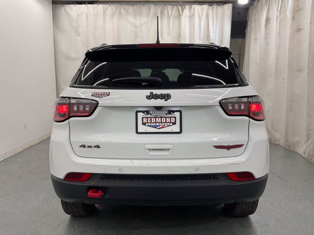 Used 2025 Jeep Compass Trailhawk AWD/4WD image 6
