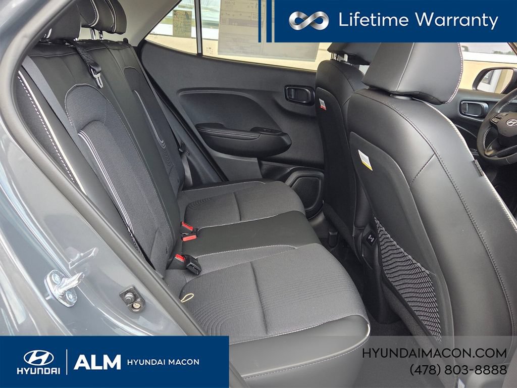 New 2025 Hyundai Venue Limited FWD image 12