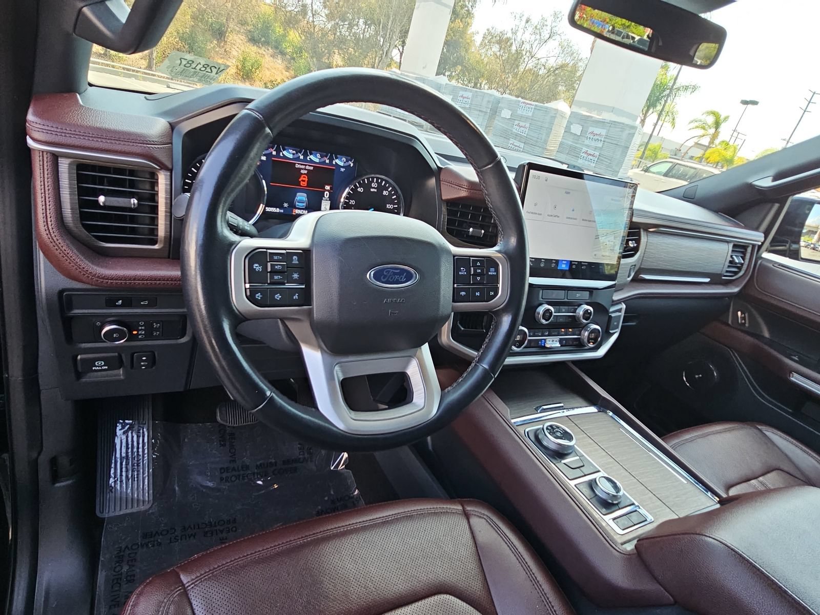 Used 2022 Ford Expedition Limited AWD/4WD image 16