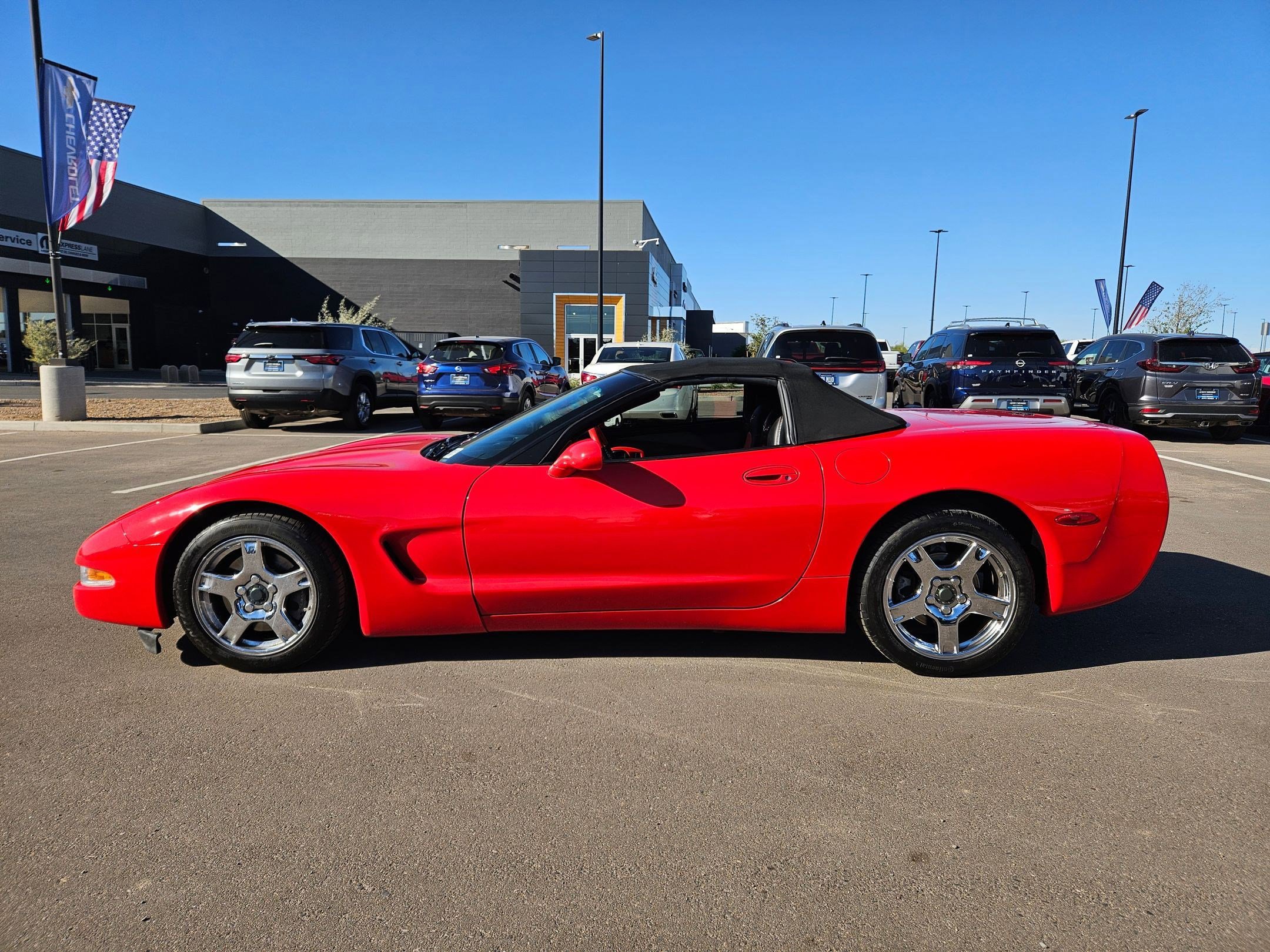 Used 1999 Chevrolet Corvette Convertible w/ Performance Handling Pkg image 2