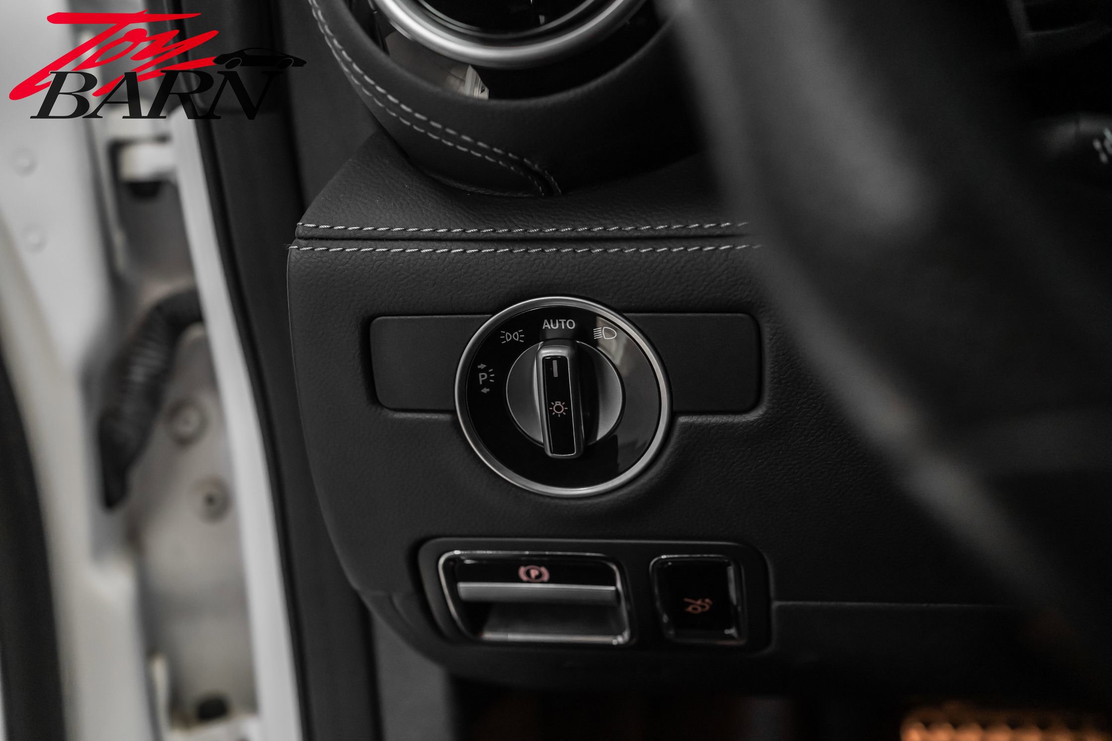 Used 2017 Mercedes-Benz AMG GT Base image 32