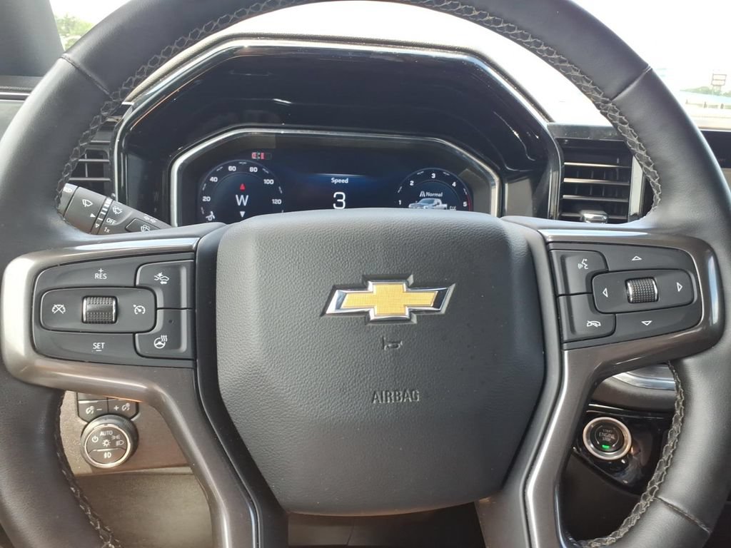Used 2024 Chevrolet Silverado 2500 High Country w/ High Country Premium Package AWD/4WD image 26