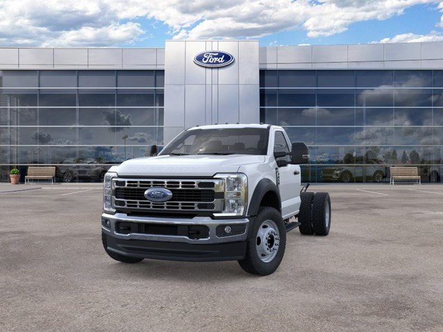 New 2026 Ford F450 XL w/ XL Chrome Package AWD/4WD image 2