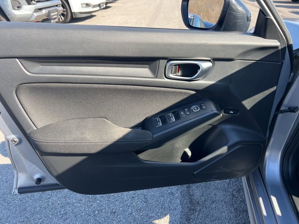 Used 2023 Honda Civic Sport image 19