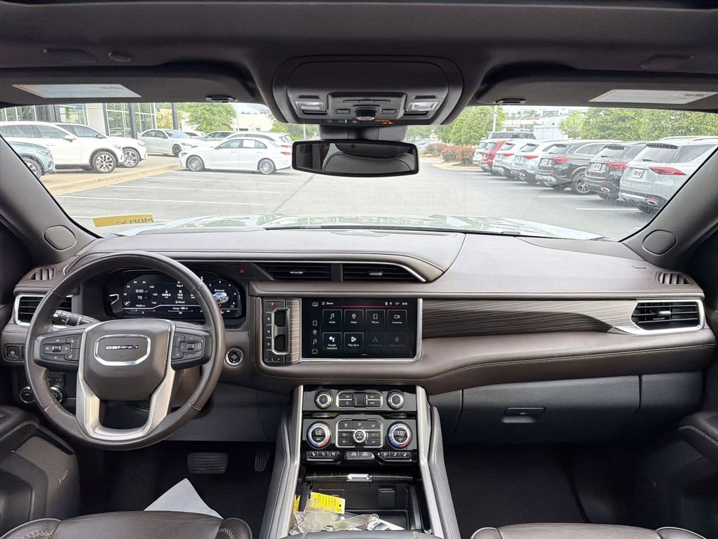 Used 2023 GMC Yukon Denali RWD image 22