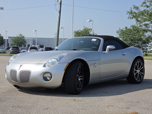 Used 2006 Pontiac Solstice Convertible w/ Premium Package RWD image 13
