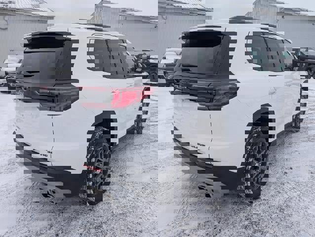 Used 2025 GMC Acadia Elevation image 4