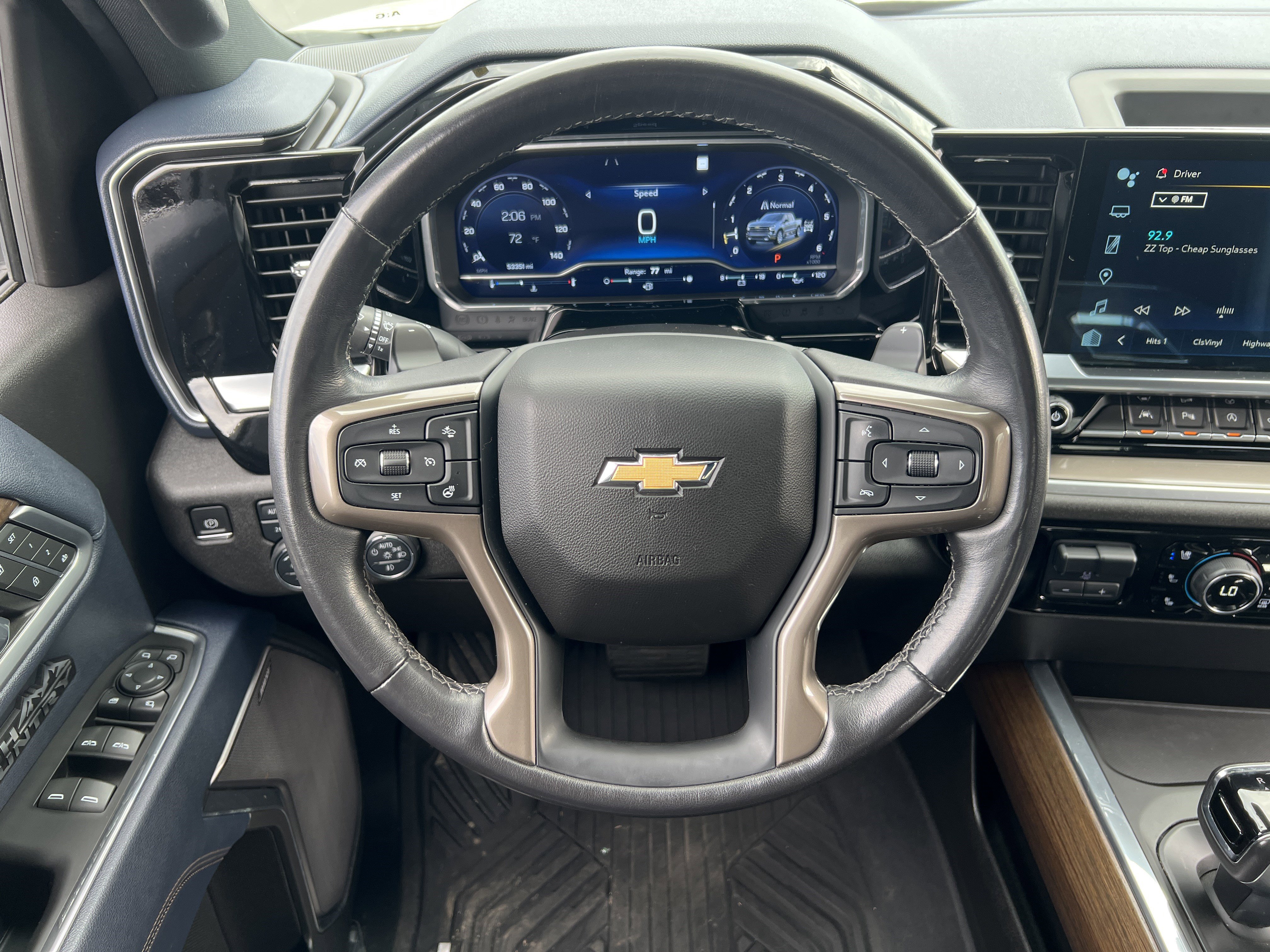 Used 2022 Chevrolet Silverado 1500 High Country AWD/4WD image 24