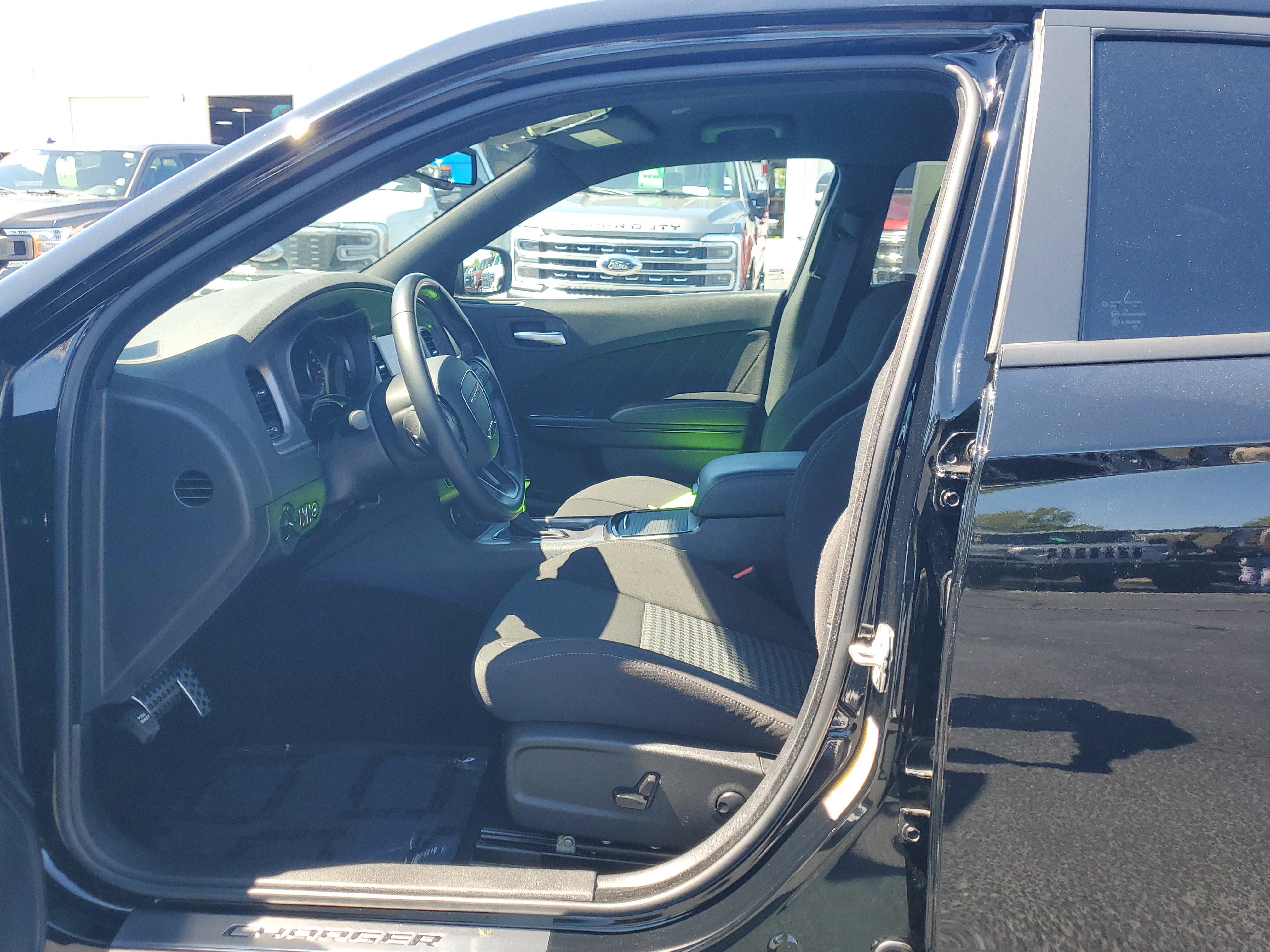 Used 2023 Dodge Charger GT w/ Blacktop Package image 21