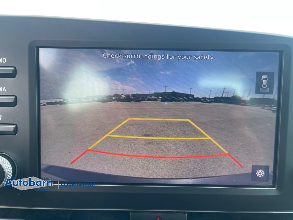 Used 2023 Hyundai Elantra SEL FWD image 17