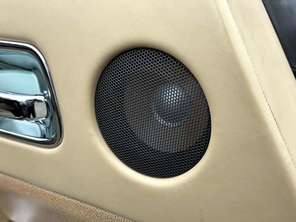 Used 2014 Rolls-Royce Wraith image 14