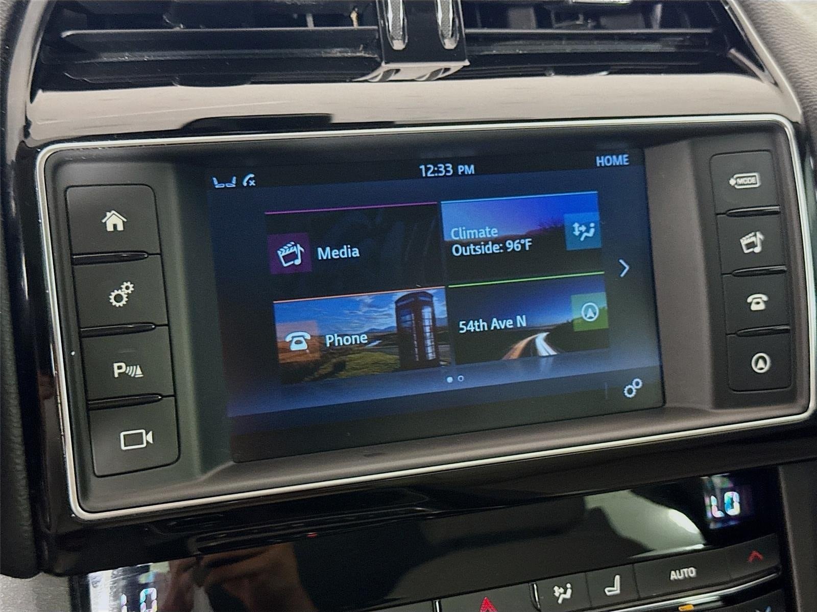 Used 2017 Jaguar F-PACE Prestige AWD/4WD image 15