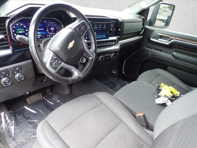 Used 2024 Chevrolet Silverado 2500 LT image 8