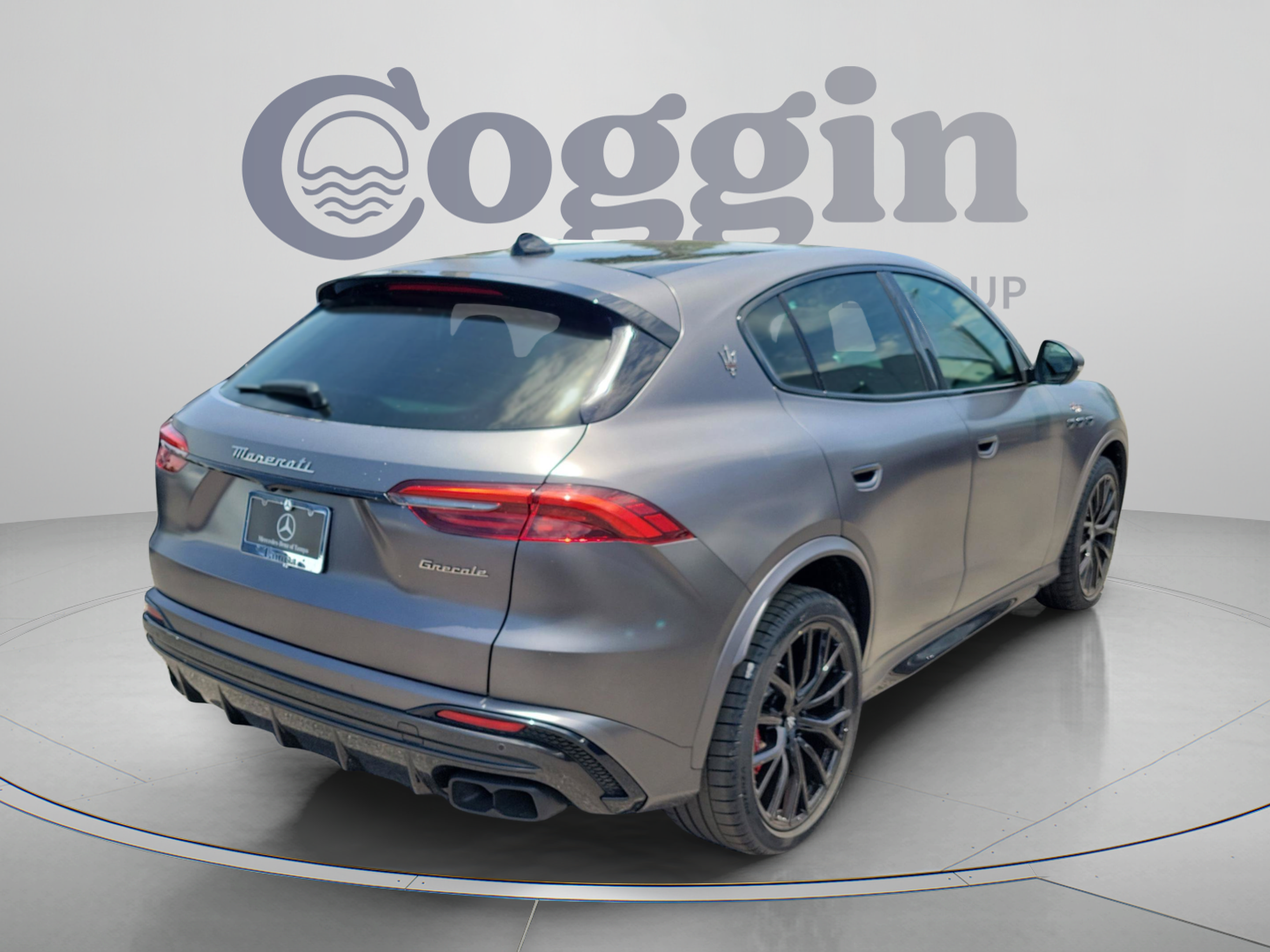 Used 2025 Maserati Grecale Trofeo AWD/4WD image 3