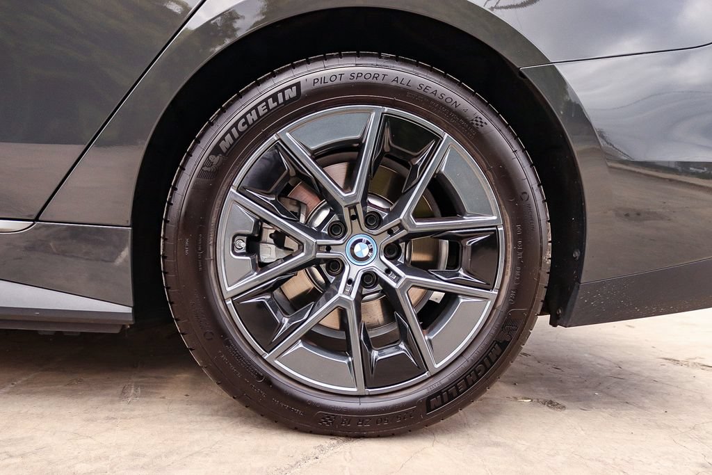 Used 2023 BMW i4 eDrive40 w/ Premium Package RWD image 12