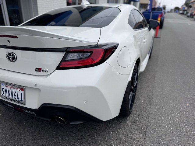 Used 2024 Toyota GR86 Premium image 10