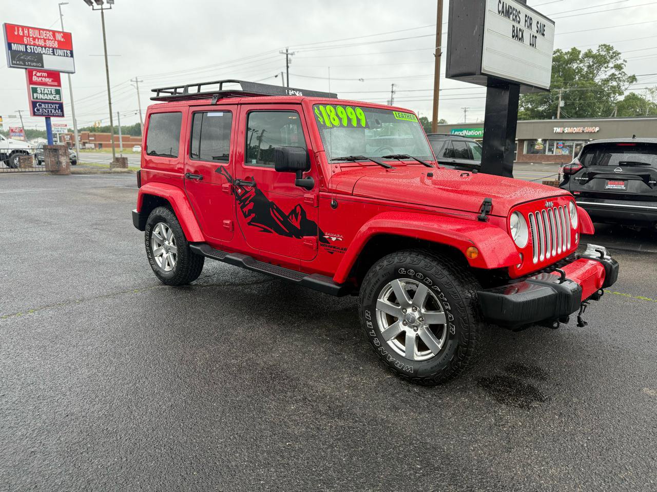 Used 2016 Jeep Wrangler Unlimited Sahara AWD/4WD image 3