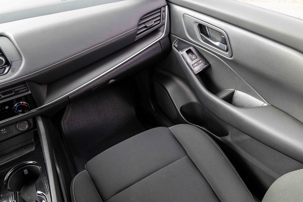 Certified 2024 Nissan Rogue S image 18