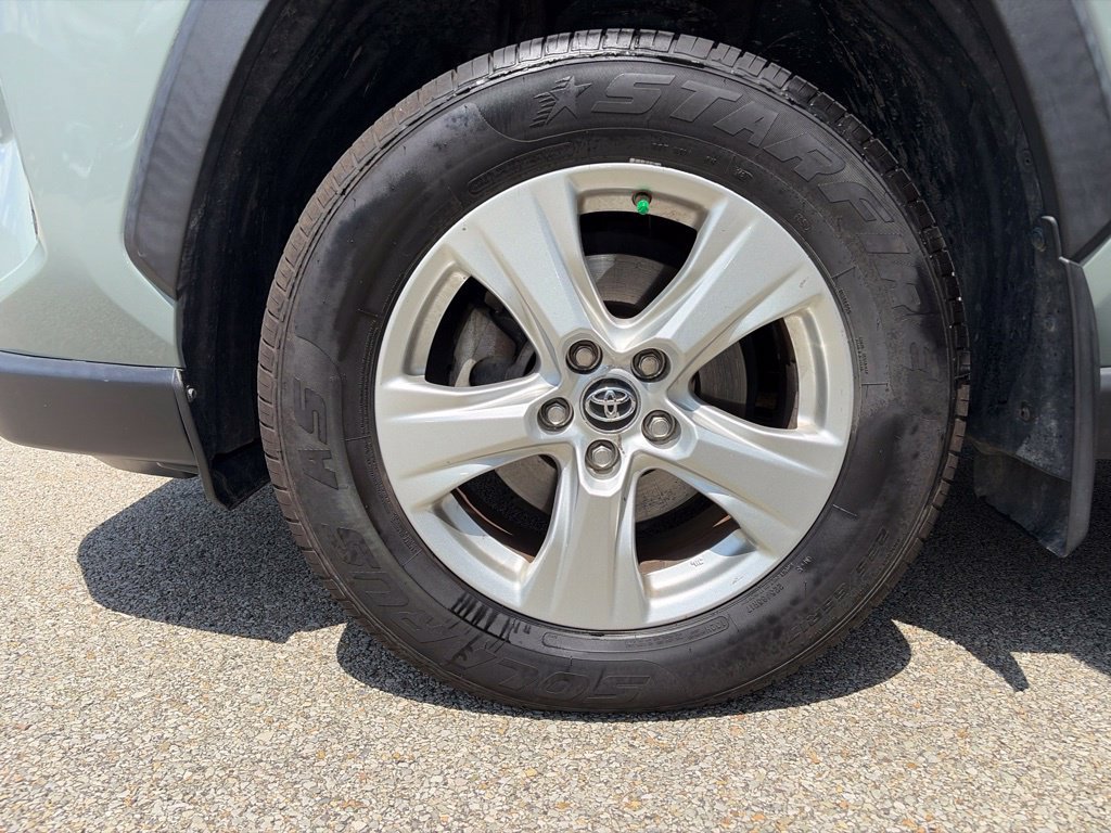 Used 2019 Toyota RAV4 XLE w/ Convenience Package AWD/4WD image 24