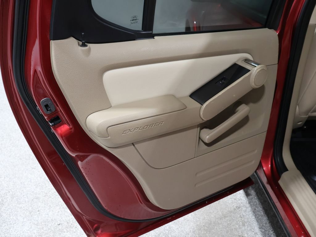 Used 2008 Ford Explorer Sport Trac Limited image 21