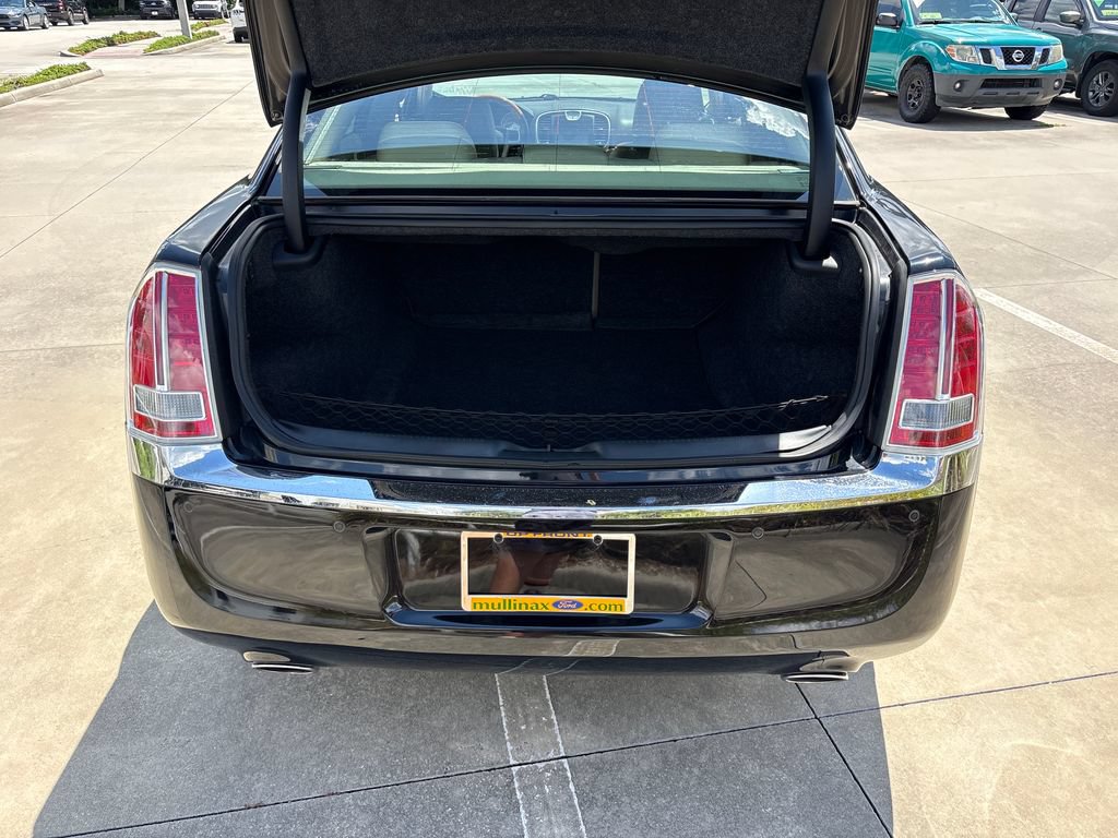 Used 2013 Chrysler 300 C w/ Light Group RWD image 30