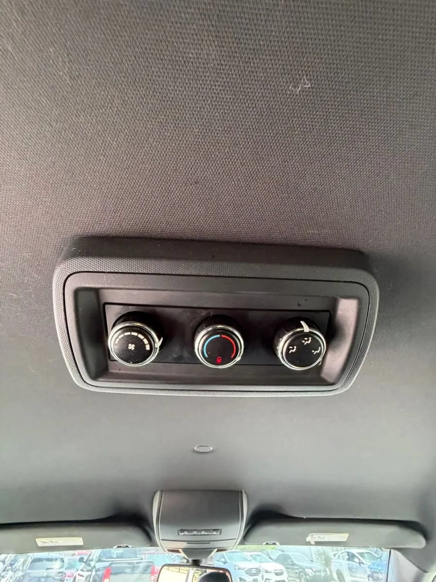 Used 2020 Dodge Grand Caravan SXT FWD image 20