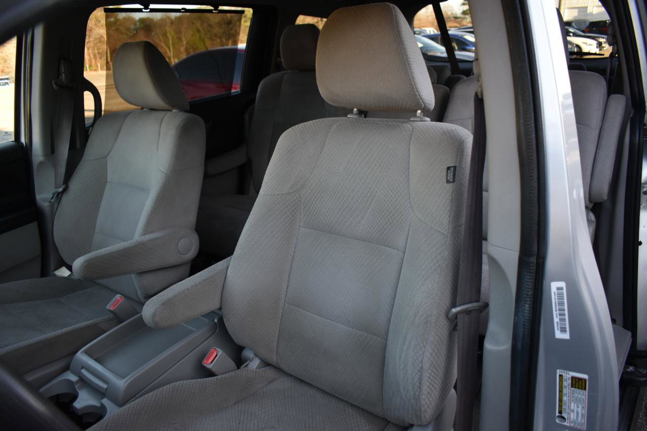 Used 2014 Honda Odyssey EX image 24